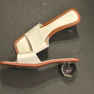 Unbranded Ball Sphere Bauble white Mule Heels size 8.5 NEW